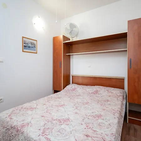 By The Sea Veli Rat, Dugi Otok - 438 アパート *