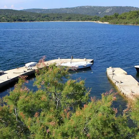 Apartments By The Sea Veli Rat, Dugi Otok - 438 * Veli Rat