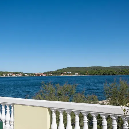 Apartments By The Sea Veli Rat, Dugi Otok - 438 Apartment Veli Rat