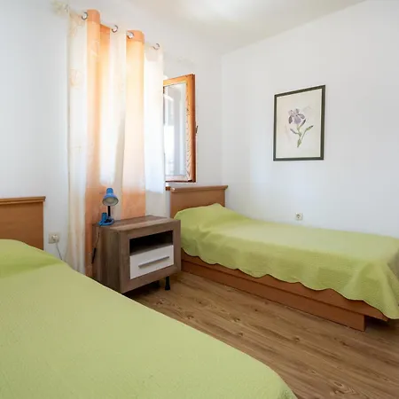 Apartments By The Sea Veli Rat, Dugi Otok - 438 * Veli Rat