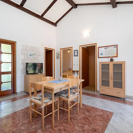 Apartments By The Sea Veli Rat, Dugi Otok - 438