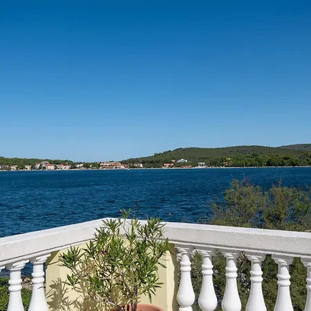 Apartments By The Sea Veli Rat, Dugi Otok - 438 Apartment Veli Rat