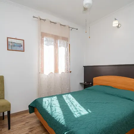 Apartment Apartments By The Sea Veli Rat, Dugi Otok - 438 Veli Rat